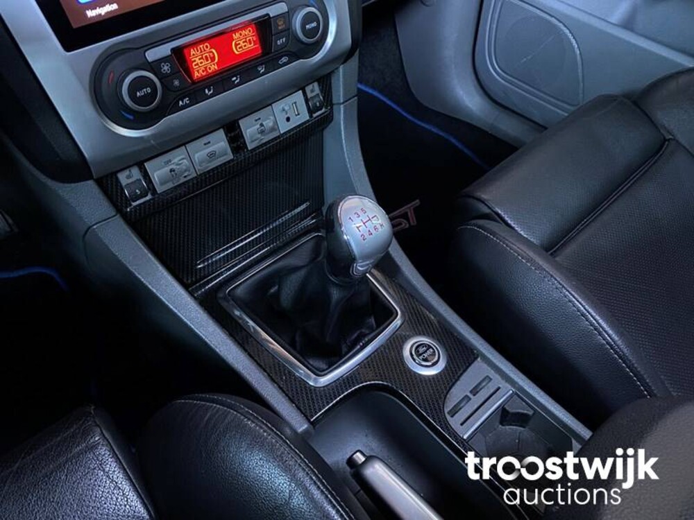 Ford Focus ST 2.5T Auto