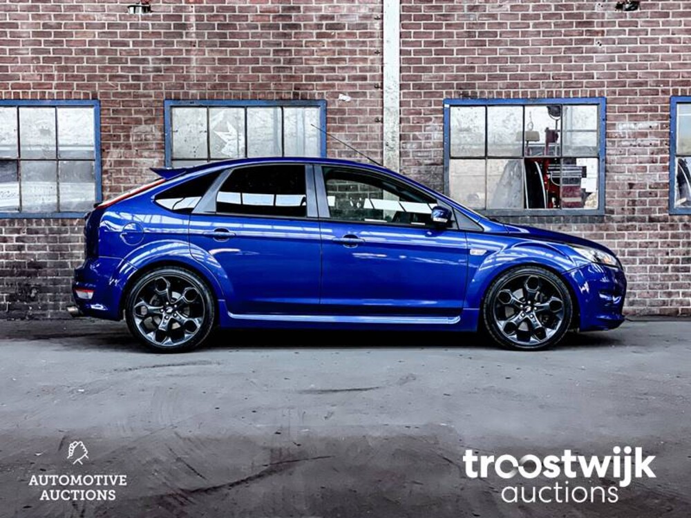 Ford Focus ST 2.5T Auto