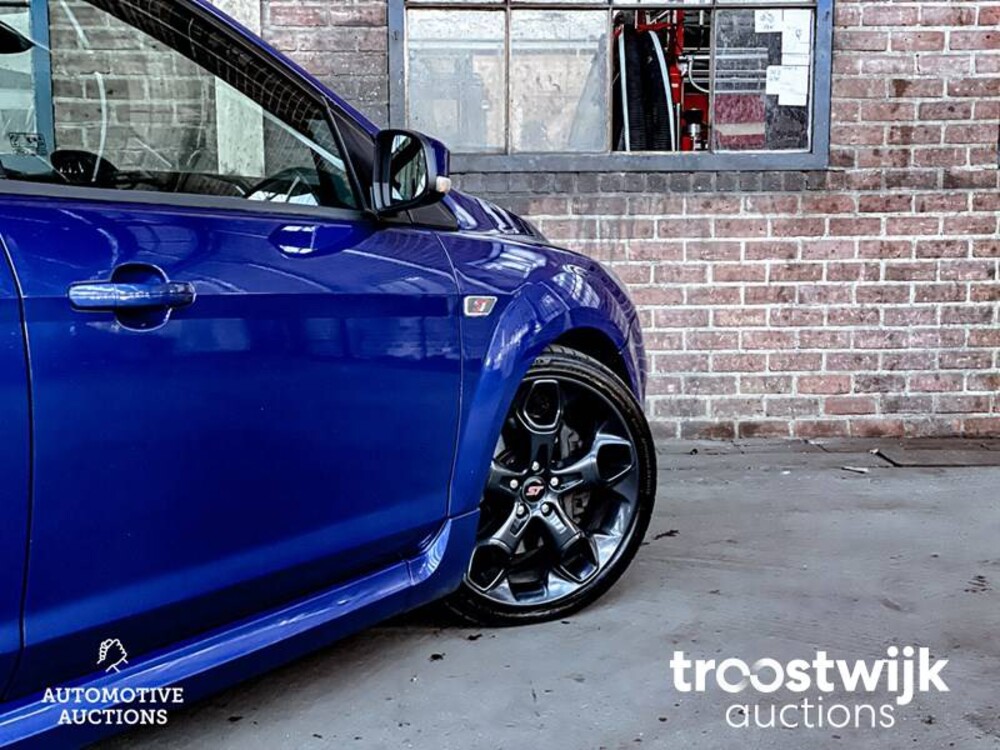 Ford Focus ST 2.5T Auto