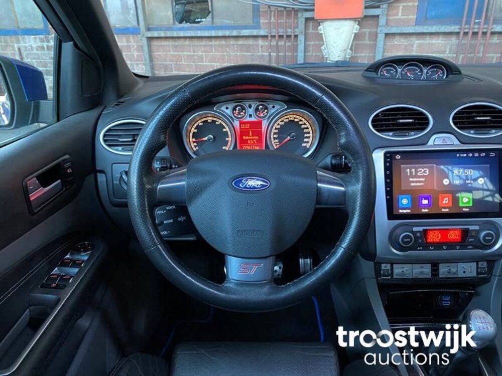 Ford Focus ST 2.5T Auto