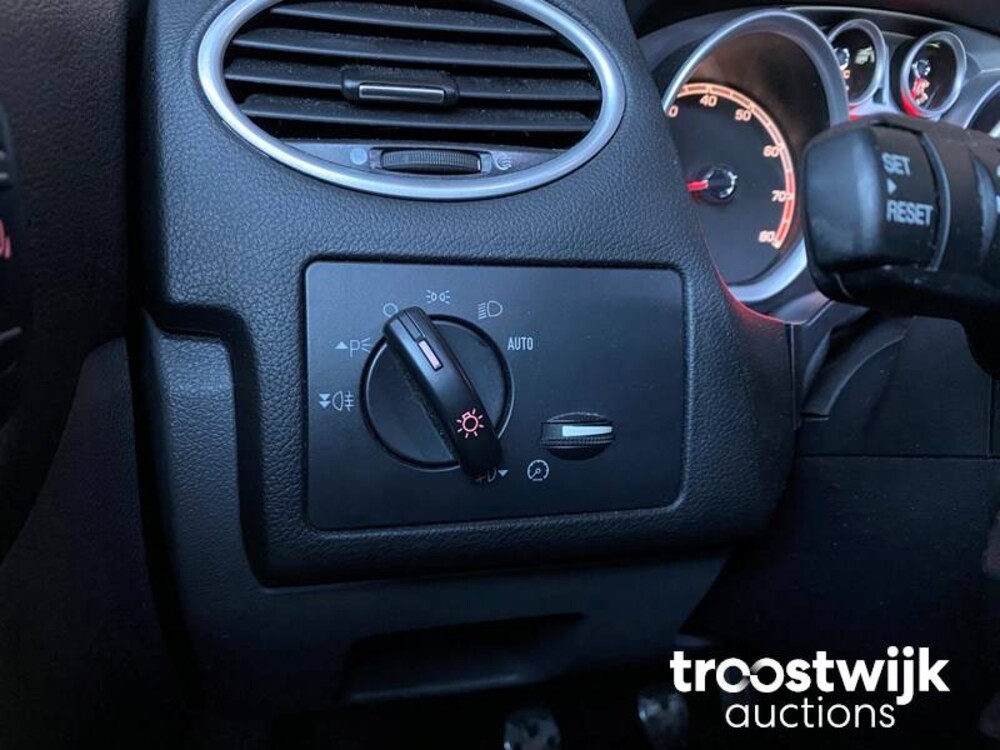 Ford Focus ST 2.5T Auto