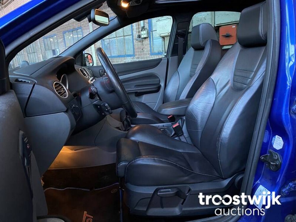 Ford Focus ST 2.5T Auto