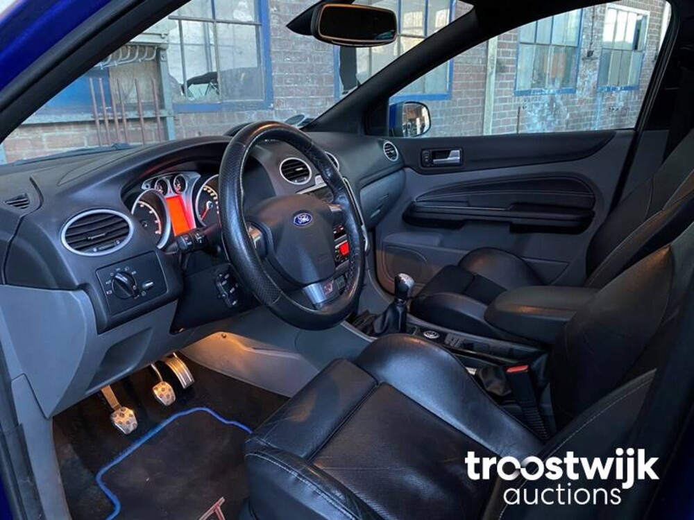 Ford Focus ST 2.5T Auto