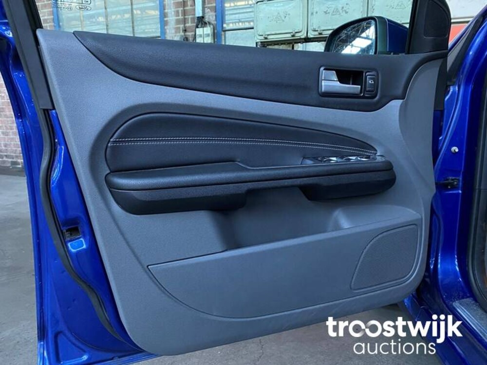 Ford Focus ST 2.5T Auto