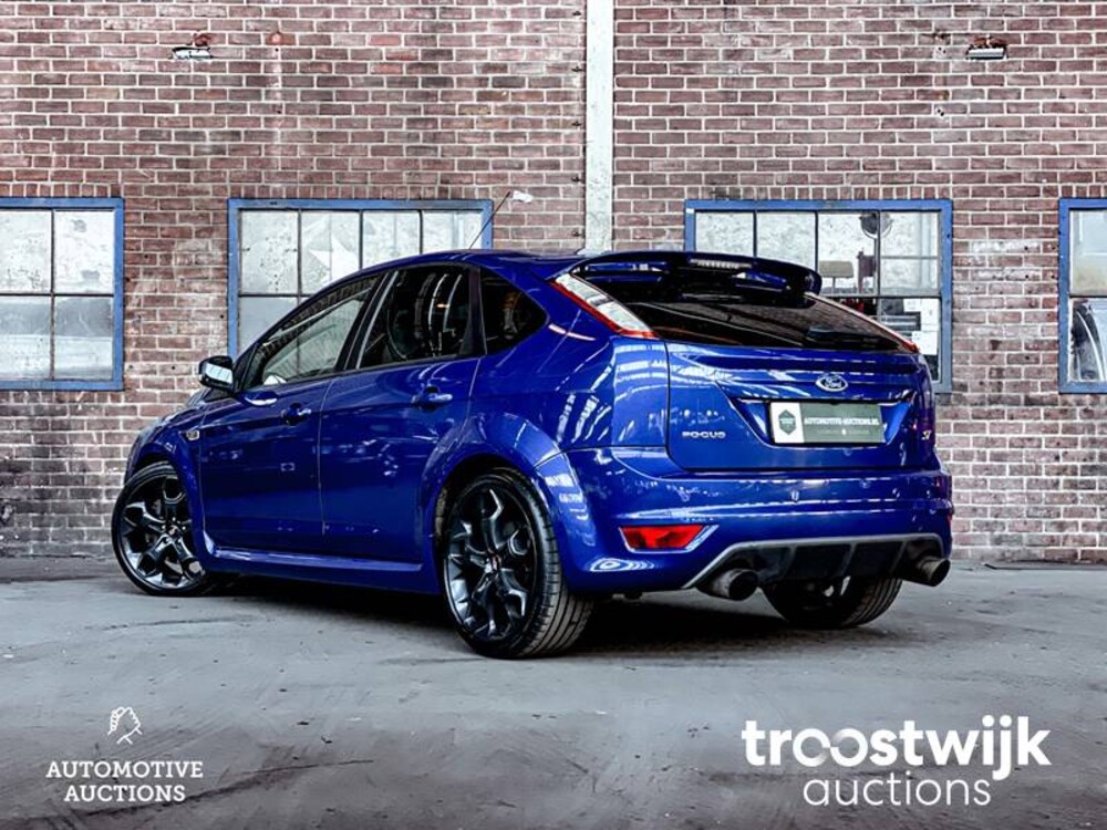 Ford Focus ST 2.5T Auto