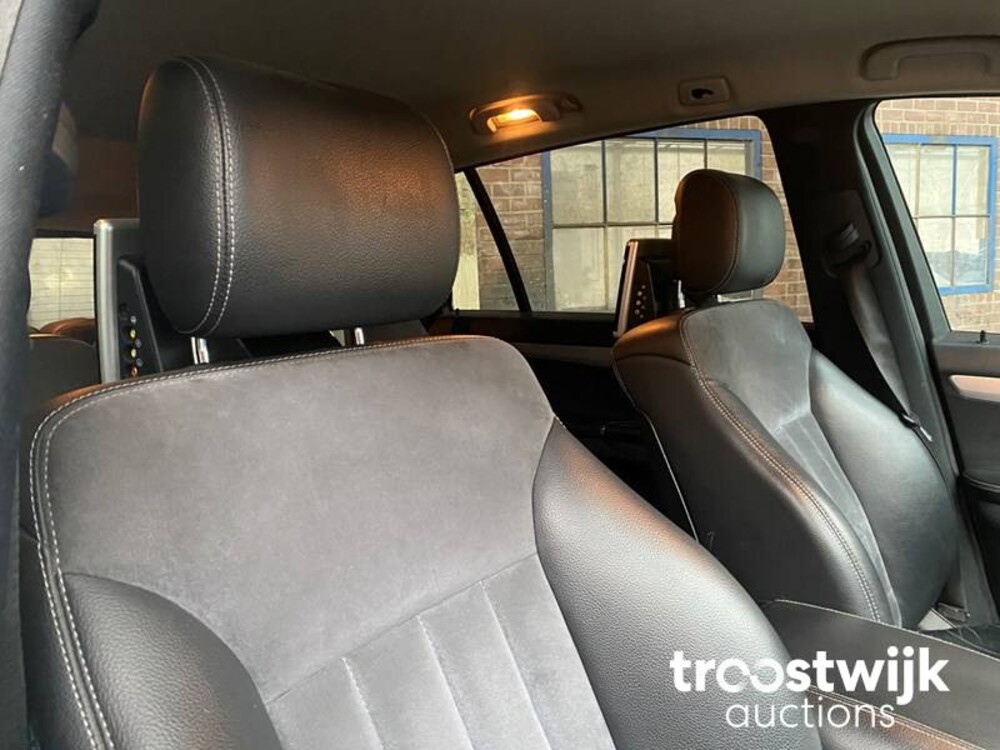 Mercedes-Benz R320 CDI Lang 4Matic Auto