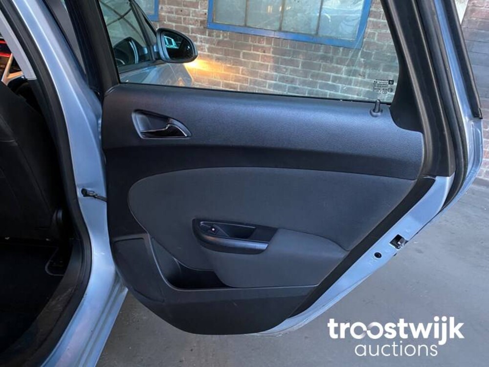 Opel Astra 1.4 Turbo Business Sport+ Auto