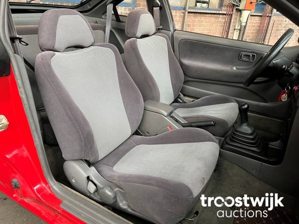 Nissan 100 NX 1.6 Auto