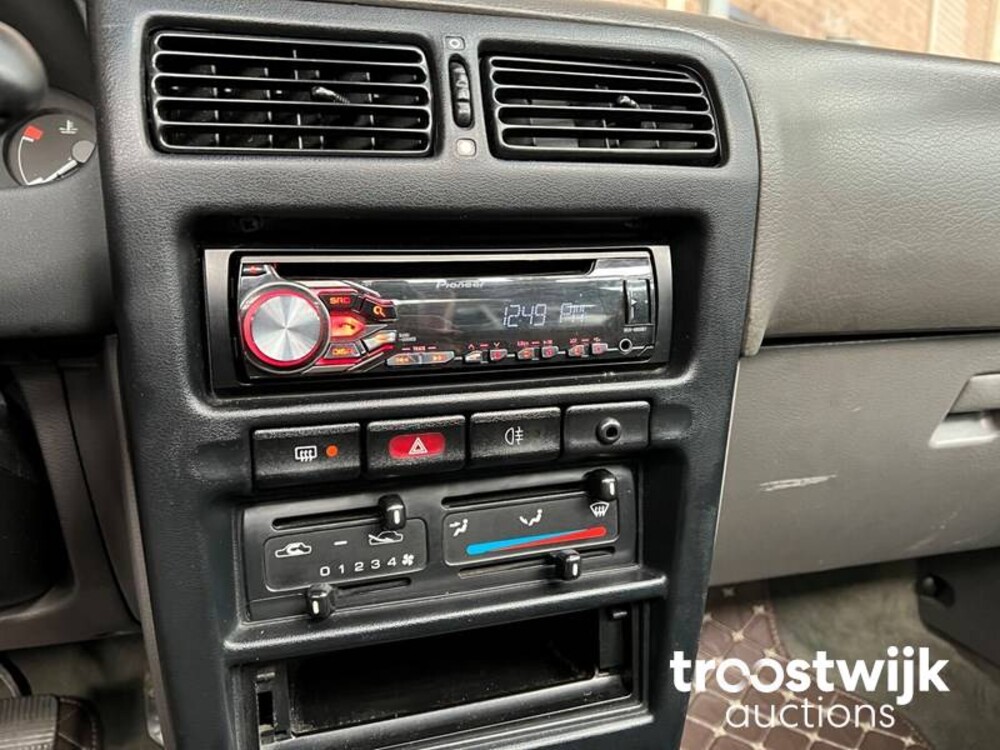 Nissan 100 NX 1.6 Auto