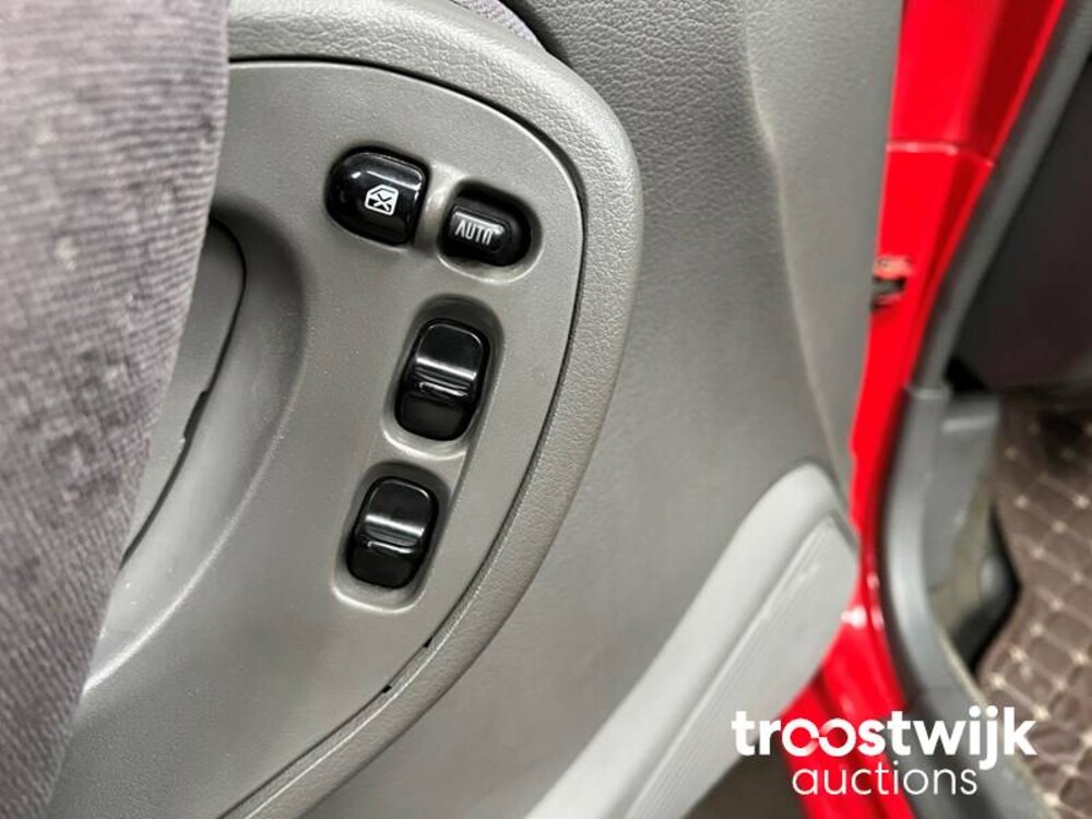 Nissan 100 NX 1.6 Auto