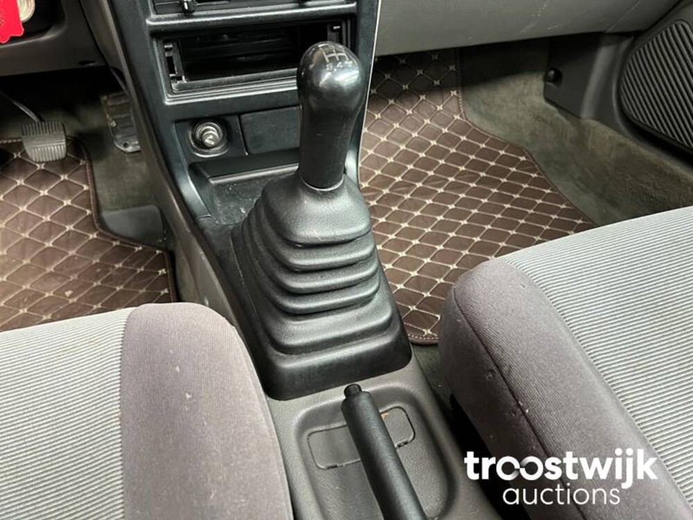 Nissan 100 NX 1.6 Auto