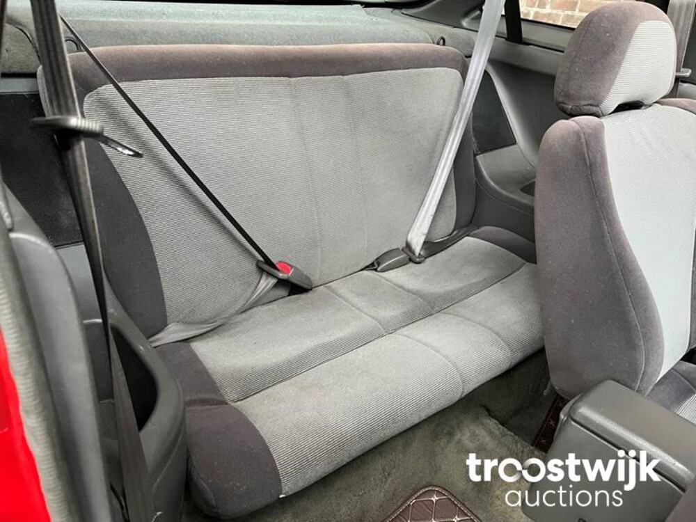 Nissan 100 NX 1.6 Auto