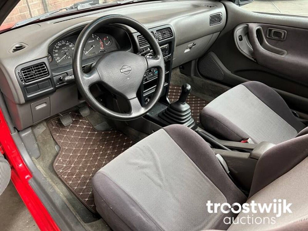 Nissan 100 NX 1.6 Auto