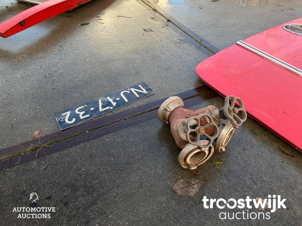 Ford Brandweerauto 3.9 V8 C620 Feuerwehrwagen