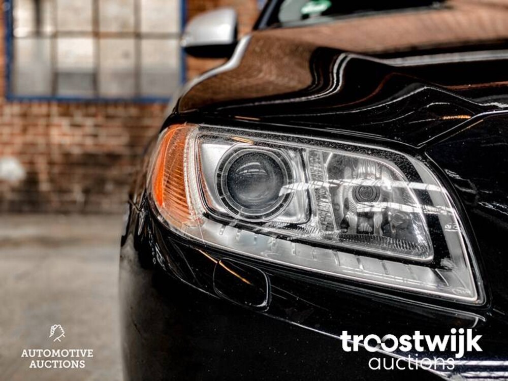 Volvo V70 2.0T R-Edition Auto