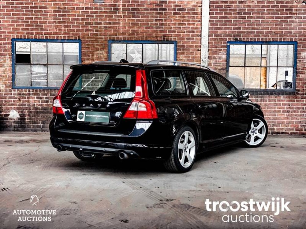 Volvo V70 2.0T R-Edition Auto