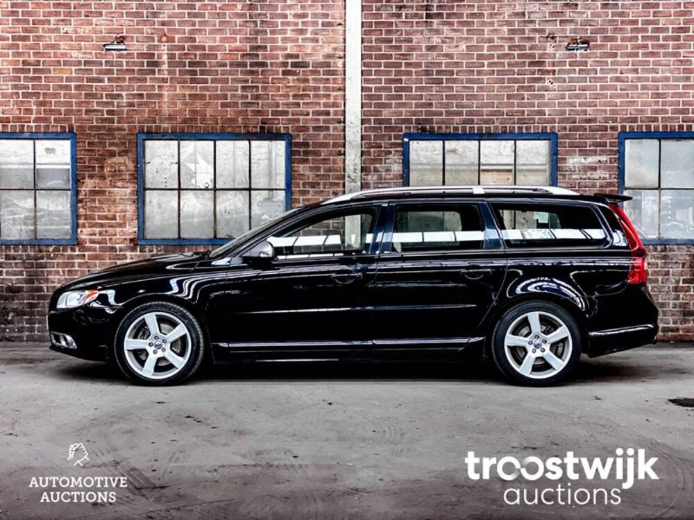 Volvo V70 2.0T R-Edition Auto