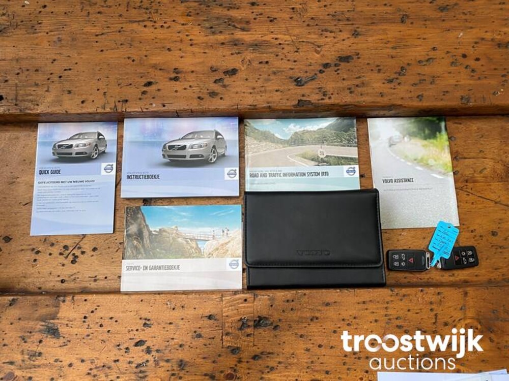 Volvo V70 2.0T R-Edition Auto