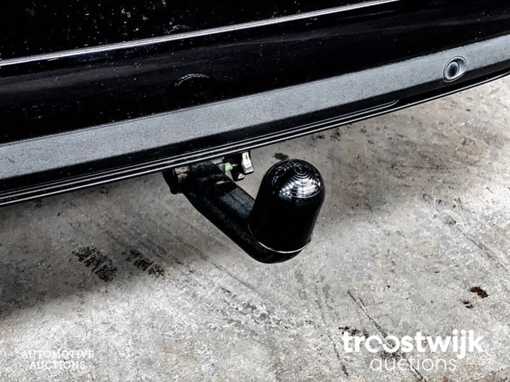 Volvo V70 2.0T R-Edition Auto