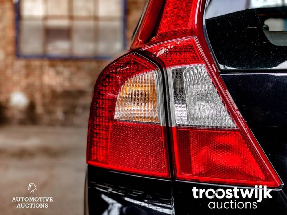 Volvo V70 2.0T R-Edition Auto