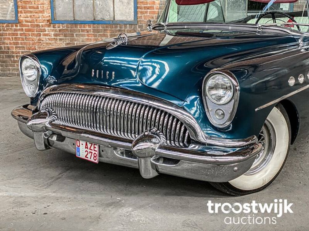 Buick Roadmaster Convertible 76 C V8 Auto