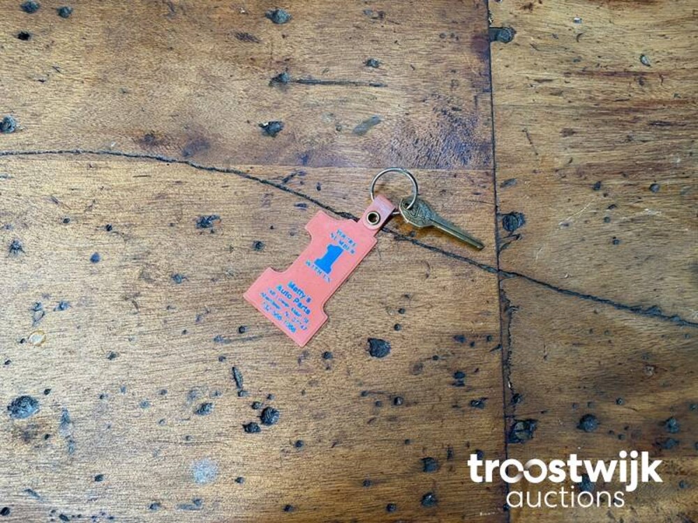 Buick Roadmaster Convertible 76 C V8 Auto