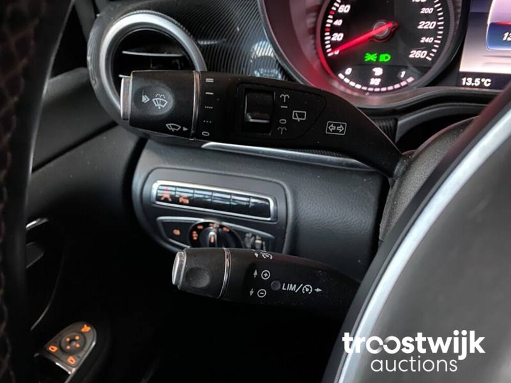 Mercedes-Benz V250 BlueTEC Lang DC V-klasse 190pk 2015, V-678-GH