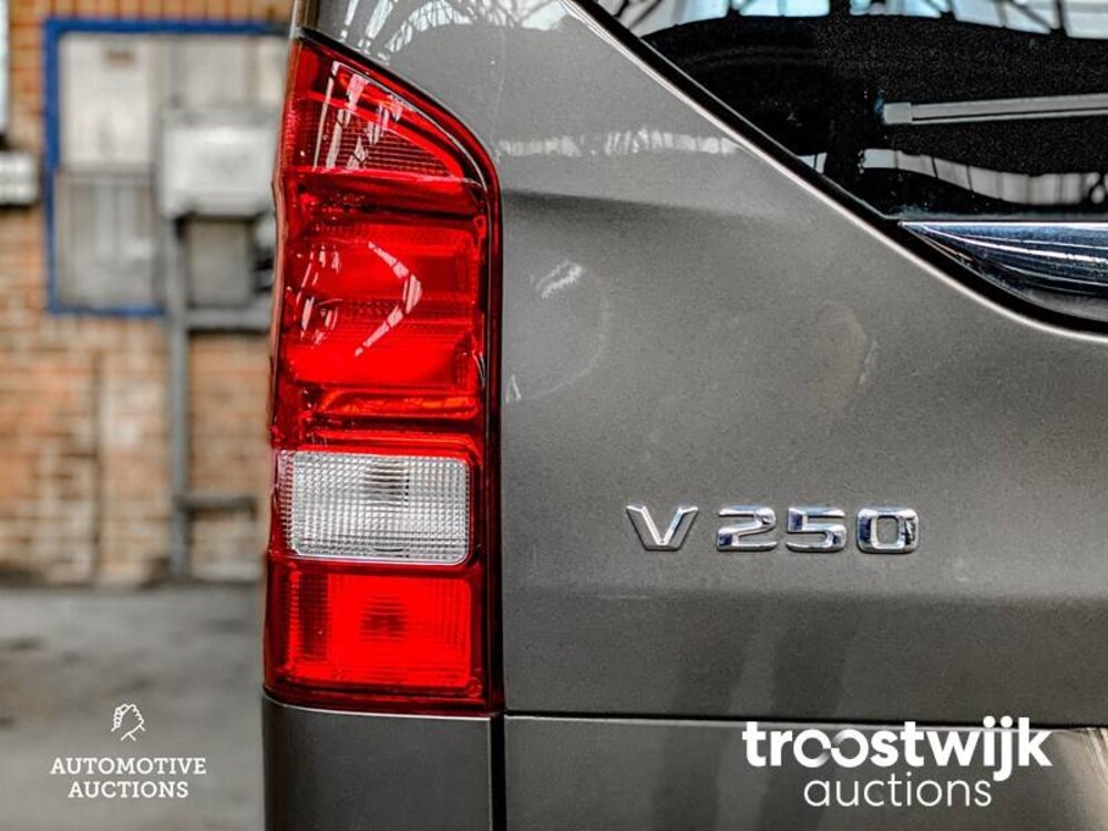 Mercedes-Benz V250 BlueTEC Lang DC V-klasse 190pk 2015, V-678-GH