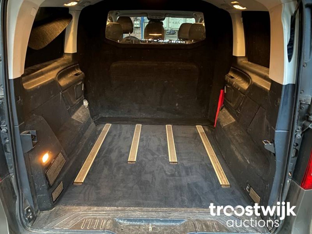 Mercedes-Benz V250 BlueTEC Lang DC V-klasse 190pk 2015, V-678-GH