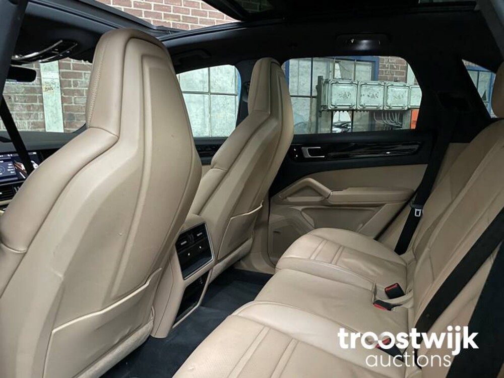 Porsche Cayenne 3.0 V6 340pk 2018 NIEUW-MODEL -Orig. NL-, ST-296-D