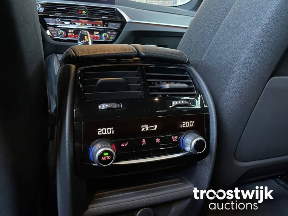 BMW 520d High Executive 5-Serie Touring Auto