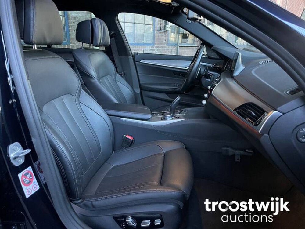 BMW 520d High Executive 5-Serie Touring Auto