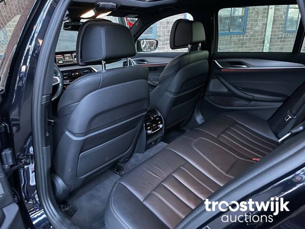 BMW 520d High Executive 5-Serie Touring Auto