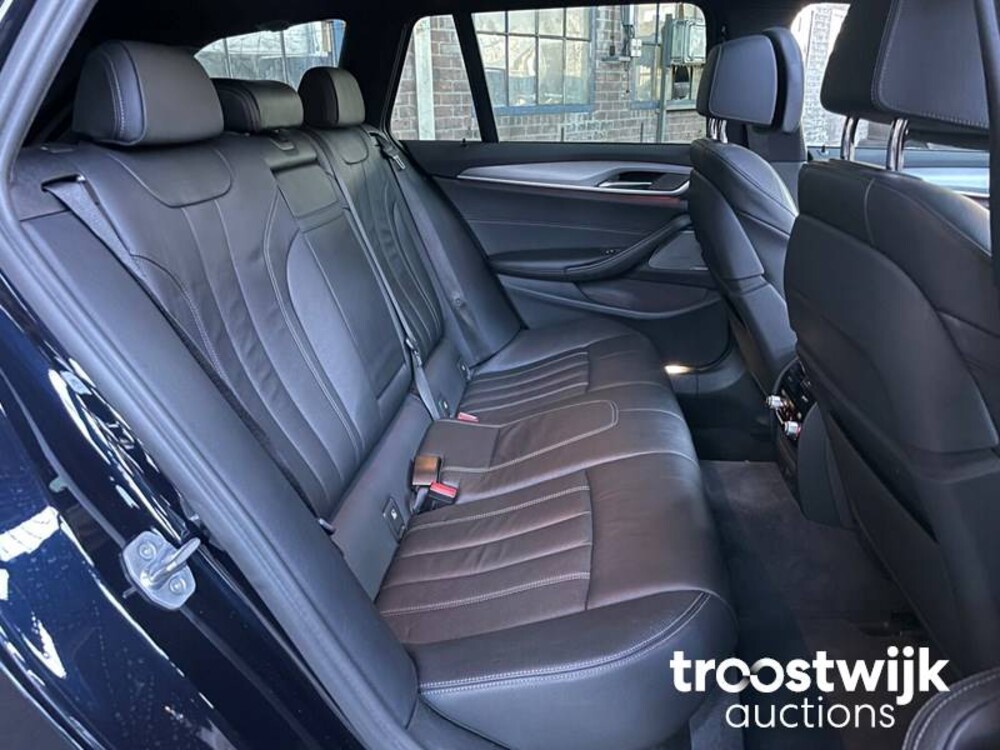 BMW 520d High Executive 5-Serie Touring Auto