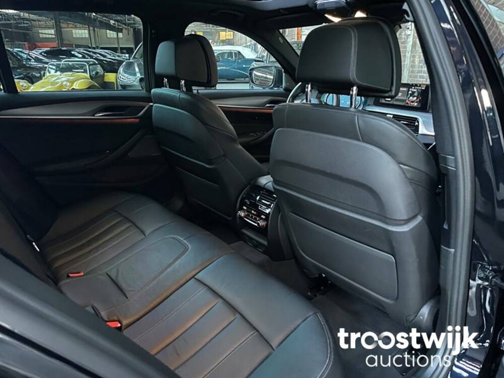 BMW 520d High Executive 5-Serie Touring Auto