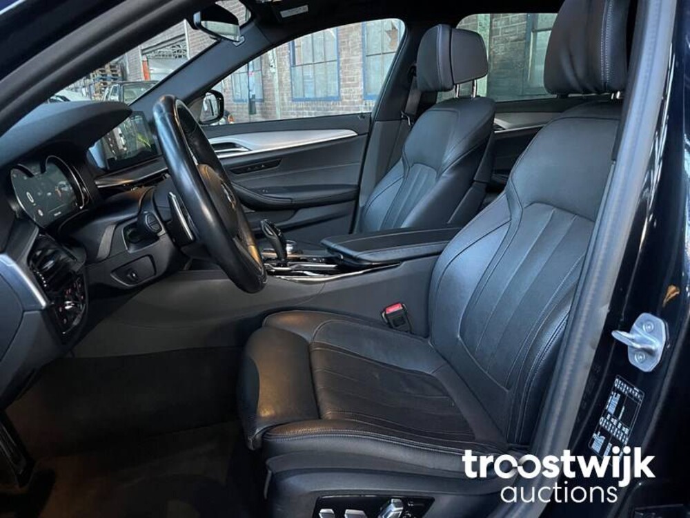 BMW 520d High Executive 5-Serie Touring Auto