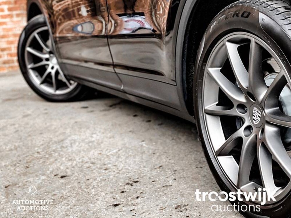 Porsche Cayenne E-Hybrid Coupe 3.0 V6 Auto