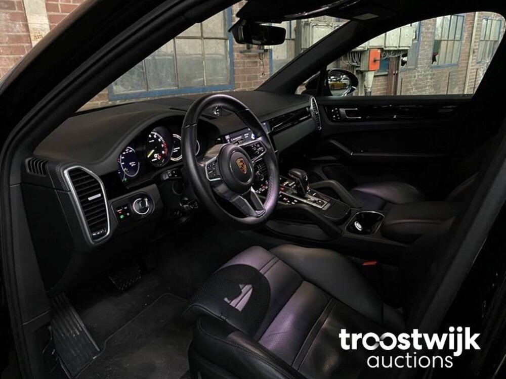 Porsche Cayenne E-Hybrid Coupe 3.0 V6 Auto