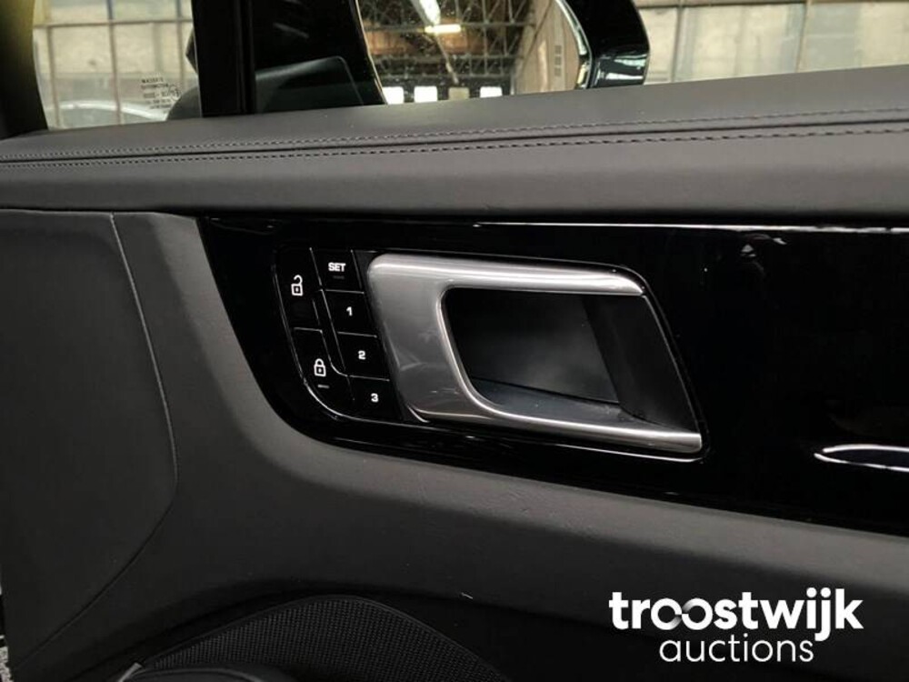 Porsche Cayenne E-Hybrid Coupe 3.0 V6 Auto