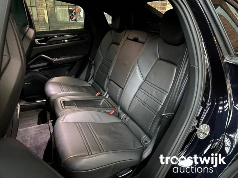 Porsche Cayenne E-Hybrid Coupe 3.0 V6 Auto