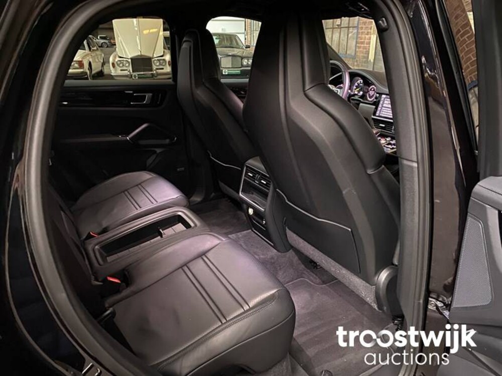 Porsche Cayenne E-Hybrid Coupe 3.0 V6 Auto