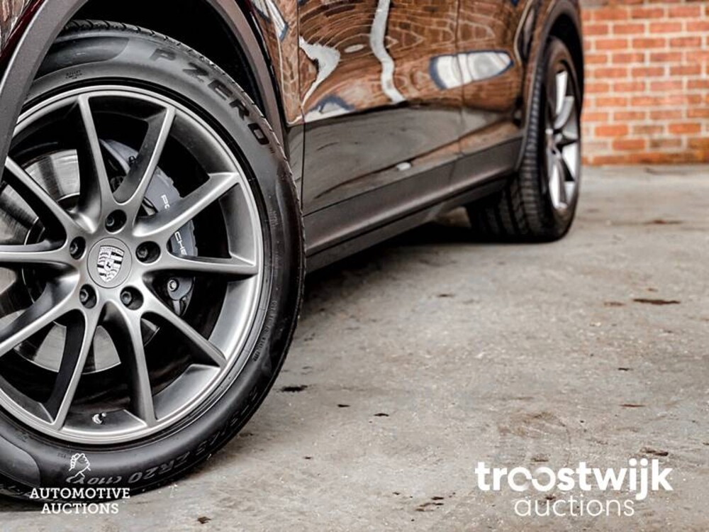 Porsche Cayenne E-Hybrid Coupe 3.0 V6 Auto