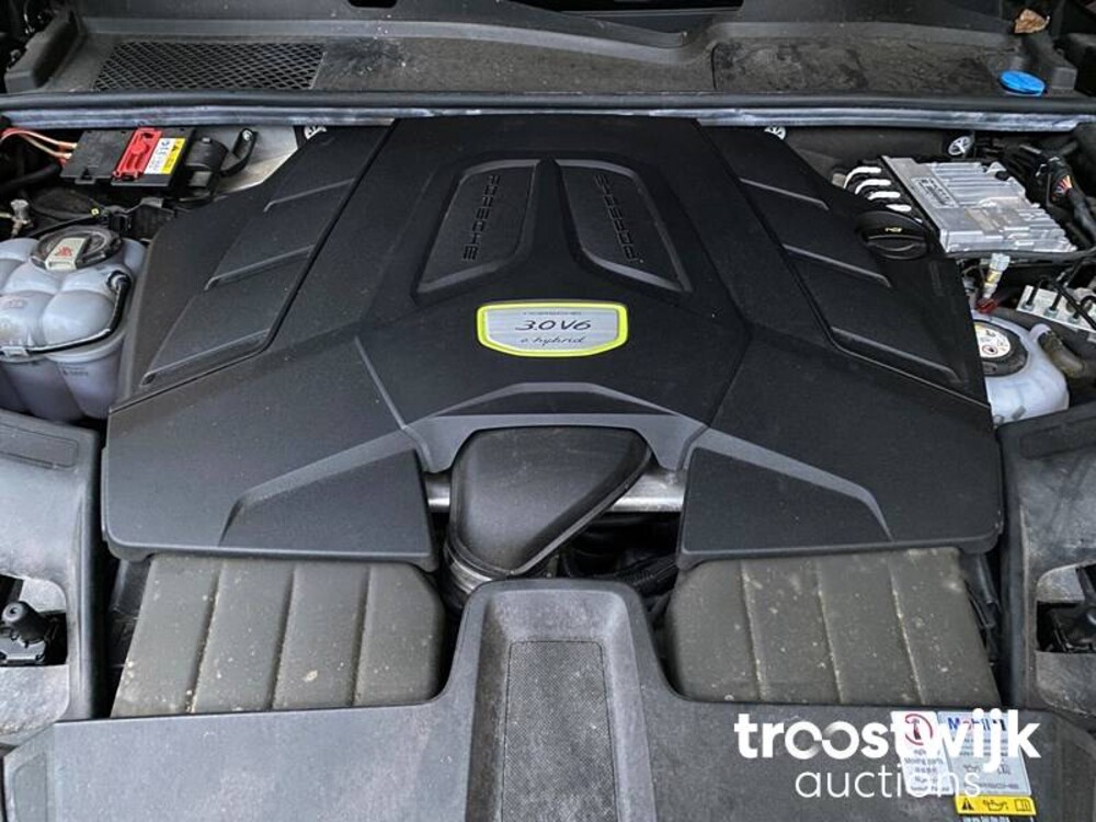 Porsche Cayenne E-Hybrid Coupe 3.0 V6 Auto