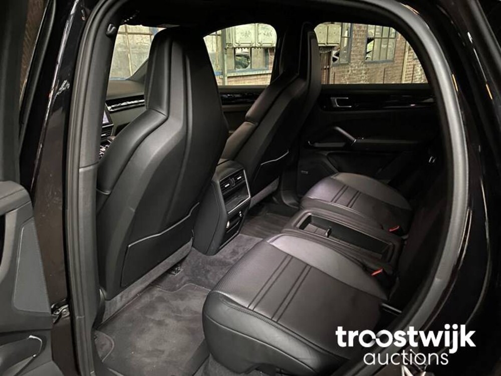 Porsche Cayenne E-Hybrid Coupe 3.0 V6 Auto