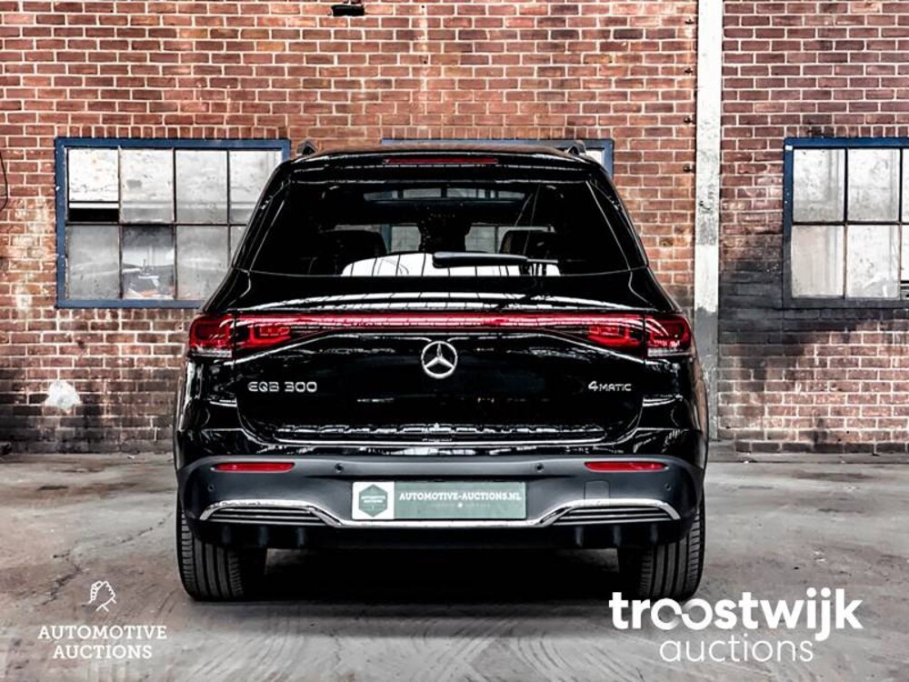 Mercedes-Benz EQB300 AMG 4Matic Auto