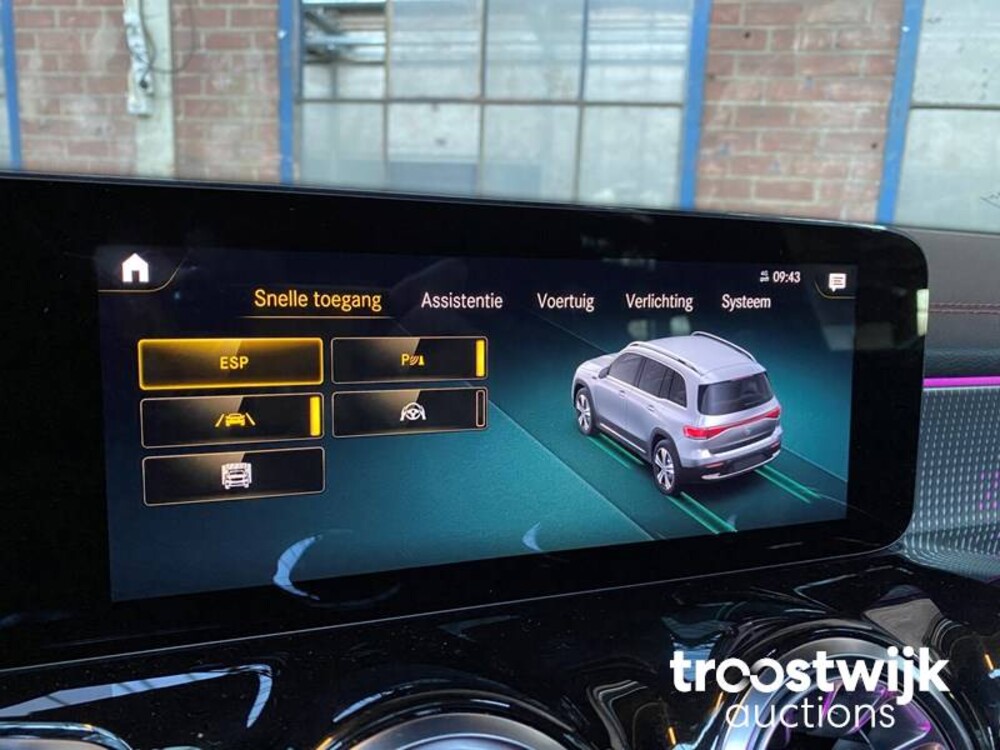 Mercedes-Benz EQB300 AMG 4Matic Auto