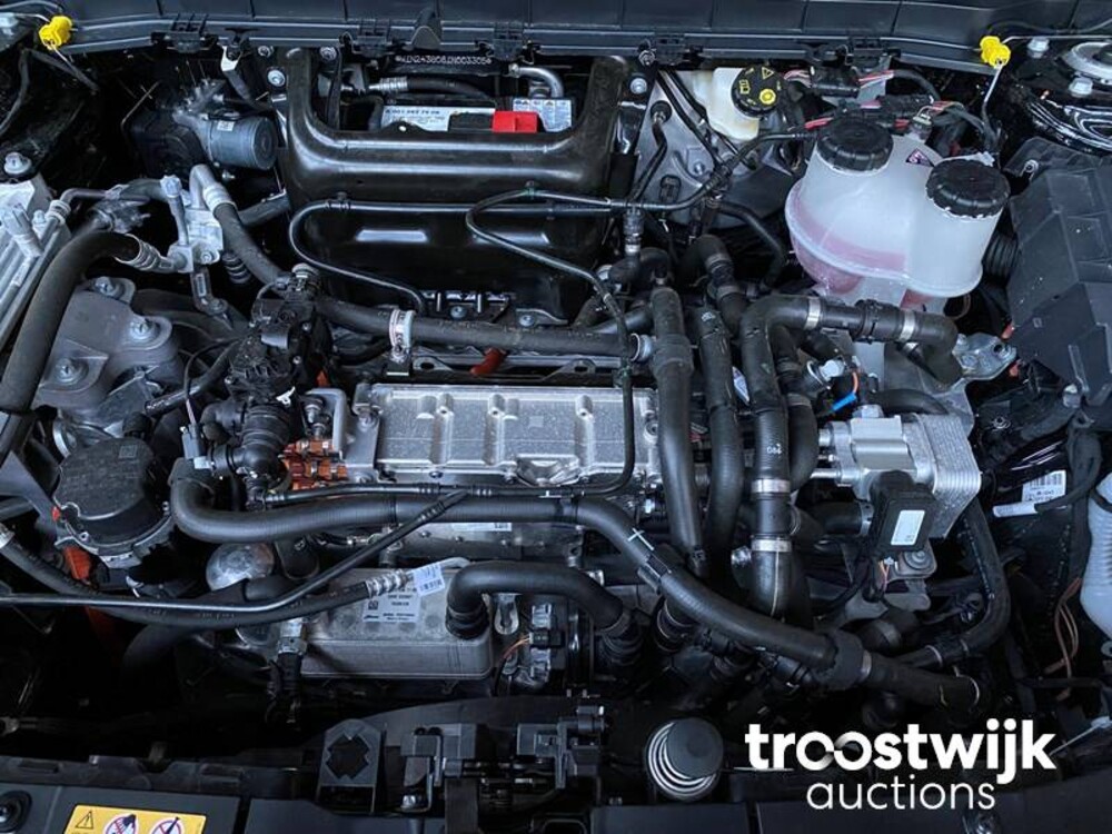 Mercedes-Benz EQB300 AMG 4Matic Auto