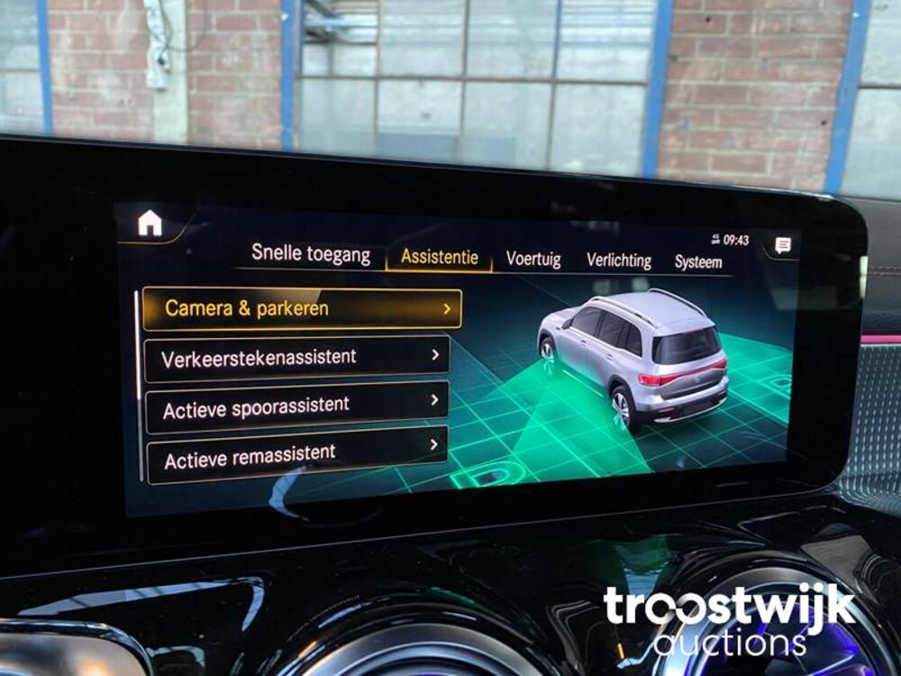 Mercedes-Benz EQB300 AMG 4Matic Auto