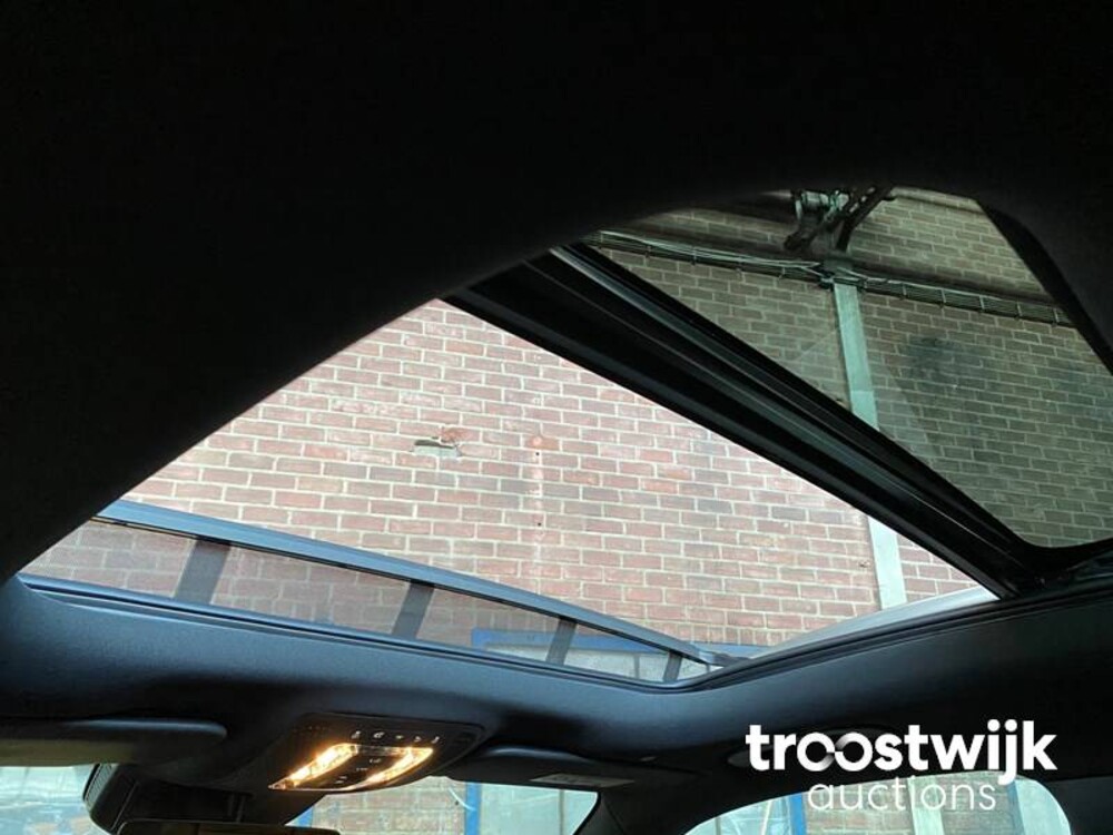 Mercedes-Benz EQB300 AMG 4Matic Auto