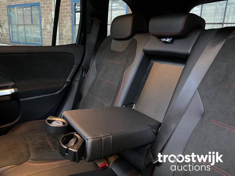 Mercedes-Benz EQB300 AMG 4Matic Auto